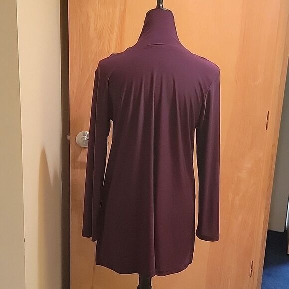 Ciara Sun Woo dk purple color cold shoulder tunic - Picture 2 of 8